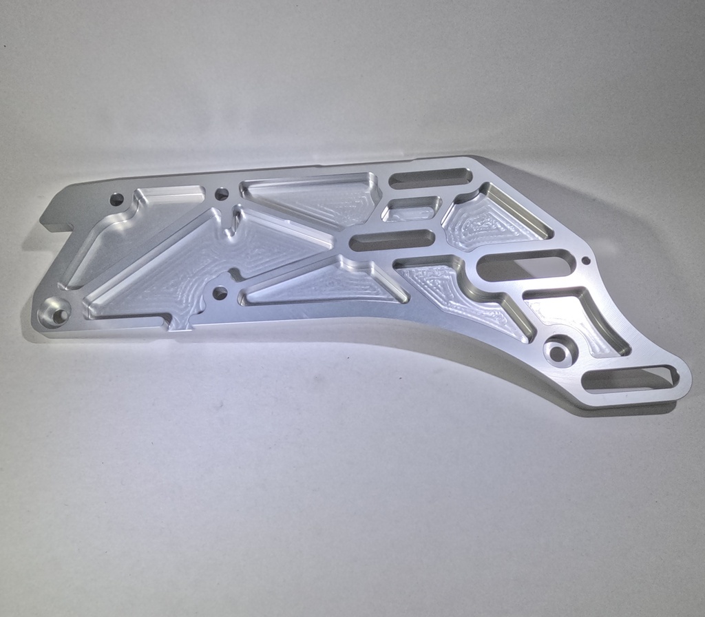 Tunnel side plate, RH