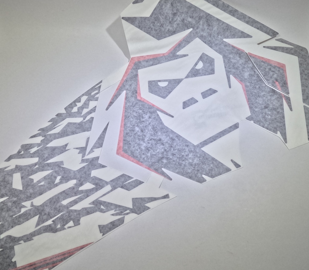 [YPDC3412RD] Decal - YETI Face RH - Red