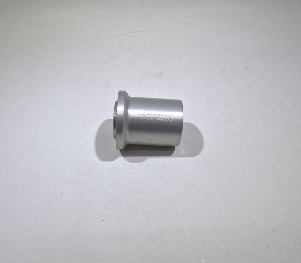 Spindle axel spacer - RH